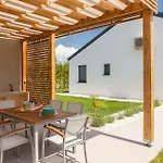 بيت للعطل Le شيبينيك