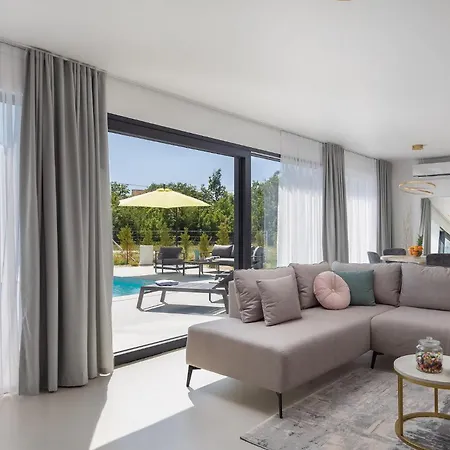 Le Prázdninový dům